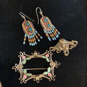 Jewelry lot 2 pins set earrings